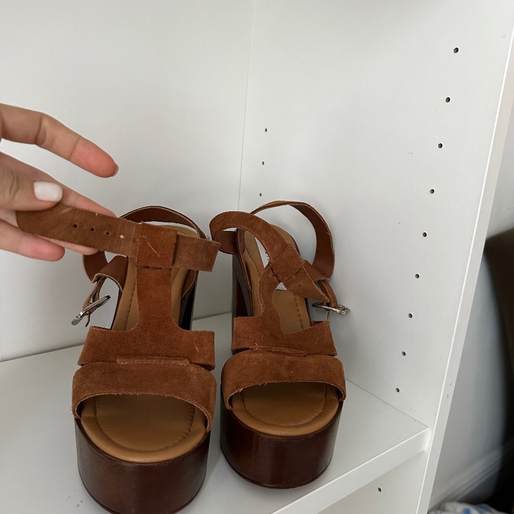 Steve Madden T stipe heels